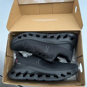 On Running Men's Black Athletic Shoes